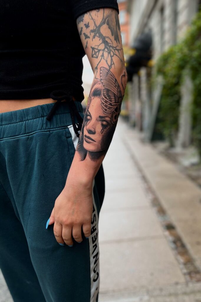 black eyed horror woman crying tattoo, cool horror tattoo